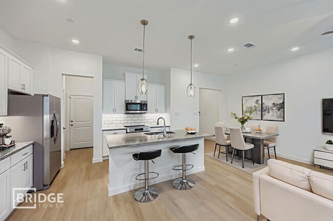 204 Marcus St in Arlington, TX - Building Photo - Building Photo