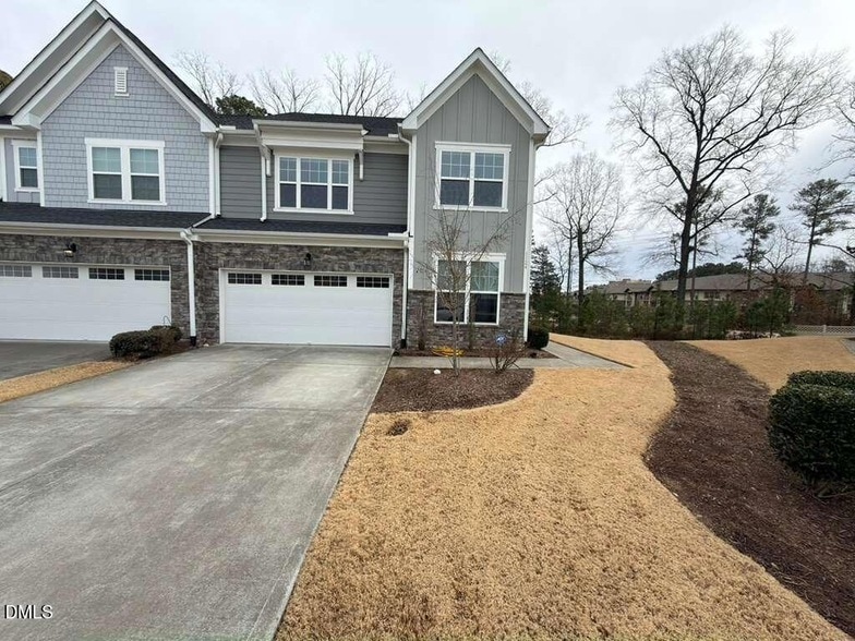 1124 Craigmeade Dr in Morrisville, NC - Building Photo