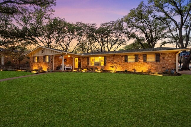 property at 5601 Westlawn Dr