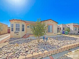 3344-3346 Isla Vista Dr in San Diego, CA - Building Photo