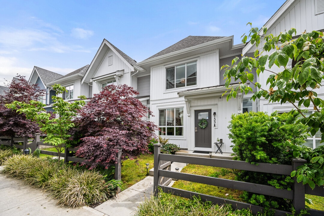 8335 Nelson St in Mission, BC - Building Photo