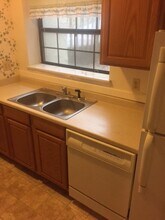 1598 Kay Ave in Tallahassee, FL - Building Photo - Building Photo