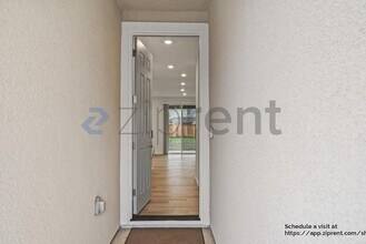 1086 Carson River Ct in Lathrop, CA - Foto de edificio - Building Photo