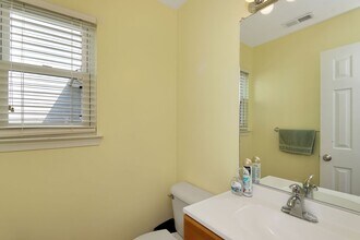 803 Ward Ct in Newport News, VA - Building Photo - Building Photo