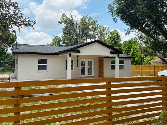 12909 Forest Hills Dr in Tampa, FL - Building Photo - Building Photo