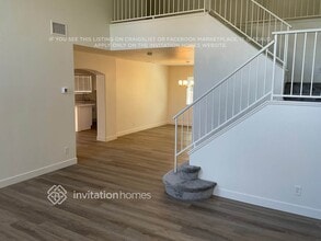 3320 Twin Bridges Ct in Las Vegas, NV - Building Photo - Building Photo