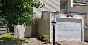 3126 Tyndall Dr in Valdosta, GA - Building Photo