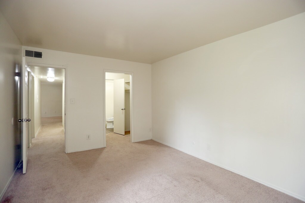 Yorkshire Realty Apartments in York, PA