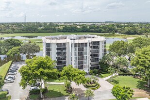 Bridgewood Mid-Rise in Boca Raton, FL - Building Photo