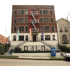 500 S Westlake Ave in Los Angeles, CA - Foto de edificio - Building Photo
