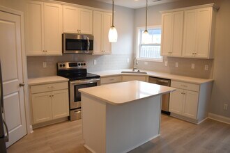 4624 Runaway Bay Ln in Wilmington, NC - Building Photo - Building Photo