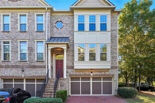 3655 E Paces Walk in Atlanta, GA - Building Photo