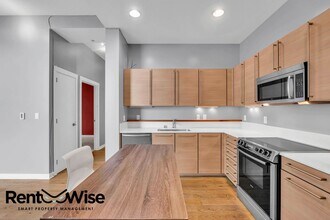 1160 Mission St in San Francisco, CA - Building Photo - Building Photo