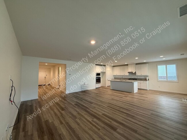 14011 Cosentino Wy in Beaumont, CA - Building Photo - Building Photo