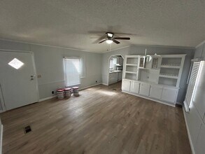 2071 Deborah Ln in Little Rock, AR - Building Photo - Building Photo