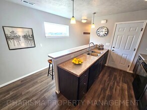 314 Macey Ave in Harrisburg, SD - Building Photo - Building Photo