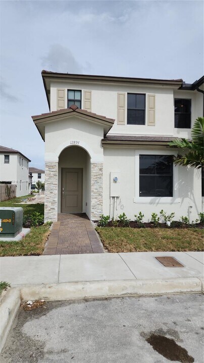 12897 SW 234th St in Homestead, FL - Building Photo