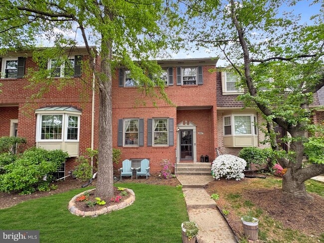 property at 8207 Cedar Landing Ct