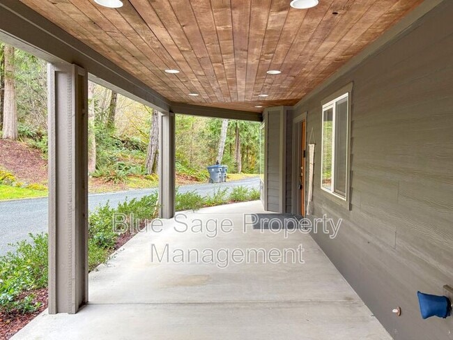 241896 US-101 in Port Angeles, WA - Building Photo - Building Photo