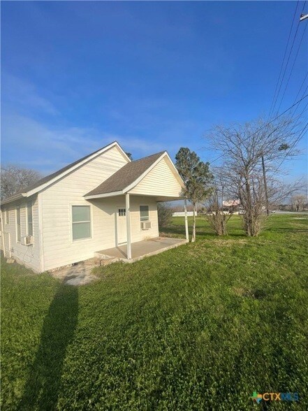 4711 N Main St, Unit A-312 in Victoria, TX - Building Photo