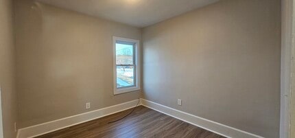 8 Dustin St in Spencer, MA - Building Photo - Building Photo