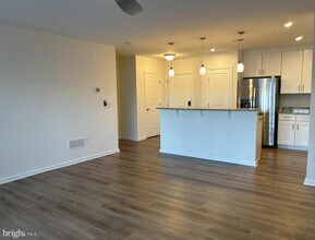20141 Riesling Ln-Unit -106 in Lewes, DE - Building Photo - Building Photo
