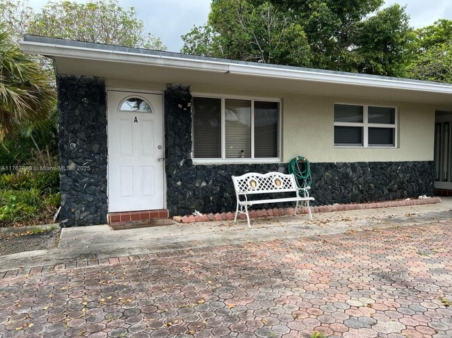 property at 101 SE 5th St