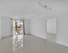 1900 Van Buren St in Hollywood, FL - Building Photo - Building Photo