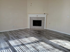 1607 Monte Carlo Dr in Mansfield, TX - Foto de edificio - Building Photo