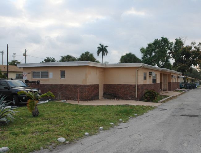 1807 N 17th Ave in Hollywood, FL - Building Photo - Building Photo