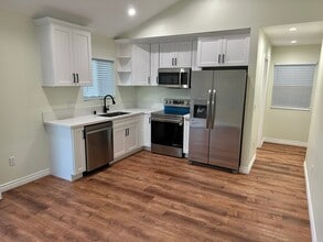 4268 Silverado Dr in Thousand Oaks, CA - Building Photo - Building Photo