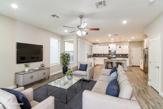 4860 S Charger in Mesa, AZ - Foto de edificio - Building Photo