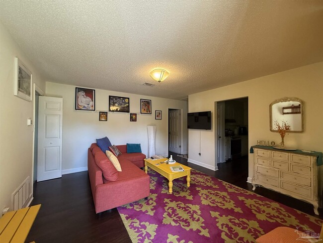615 Royce St in Pensacola, FL - Building Photo - Building Photo
