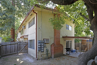 608 26th St in Sacramento, CA - Building Photo - Lobby