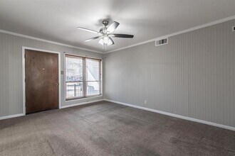 12118 Brisbane Ave in Farmers Branch, TX - Building Photo - Building Photo