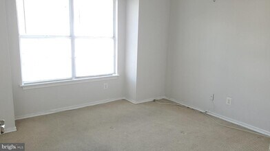 9902 Boysenberry Way in Montgomery Village, MD - Building Photo - Building Photo