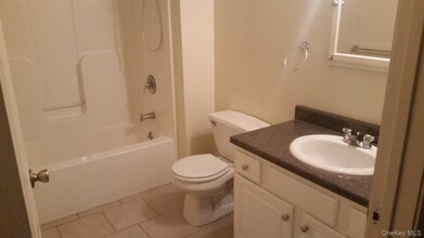 194 E Main St in Walden, NY - Building Photo - Building Photo