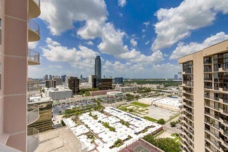 3505 Sage Rd in Houston, TX - Building Photo - Building Photo