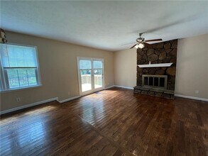 3456 Davis Rd in Marietta, GA - Building Photo - Building Photo