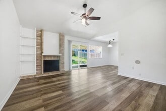 5722 Misty Glen in San Antonio, TX - Building Photo - Building Photo