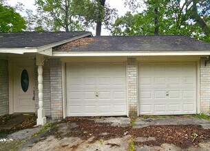 3303 Roaming Woods Ln in Spring, TX - Building Photo - Building Photo