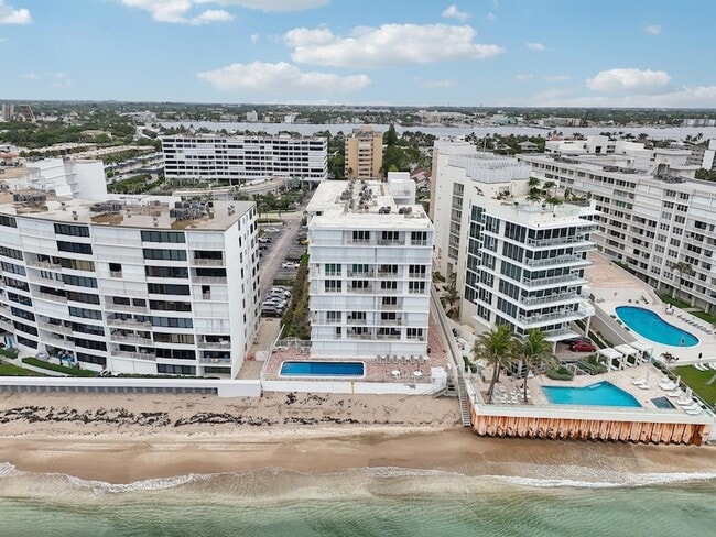 3580 S Ocean Blvd, Unit 4c in South Palm Beach, FL - Building Photo - Building Photo