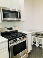 150 Fifth Ave in Pelham, NY - Building Photo - Building Photo