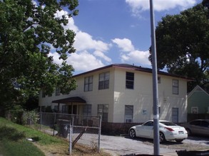 3514 Attucks St in Houston, TX - Foto de edificio - Building Photo