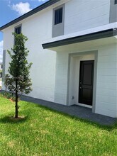 19001 SW 344th Ter in Florida City, FL - Building Photo - Building Photo