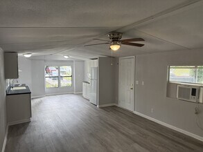 1908 Fruitland Park Cir SW in Eagle Lake, FL - Building Photo - Building Photo