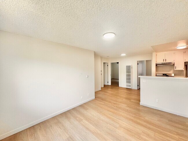 607 W 82nd St in Los Angeles, CA - Building Photo - Building Photo