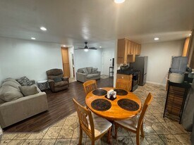 9860 Dale Ave in Spring Valley, CA - Building Photo