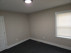 3228 W Kentucky St in Louisville, KY - Building Photo - Building Photo
