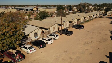 1028 E Bender Blvd in Hobbs, NM - Building Photo - Building Photo